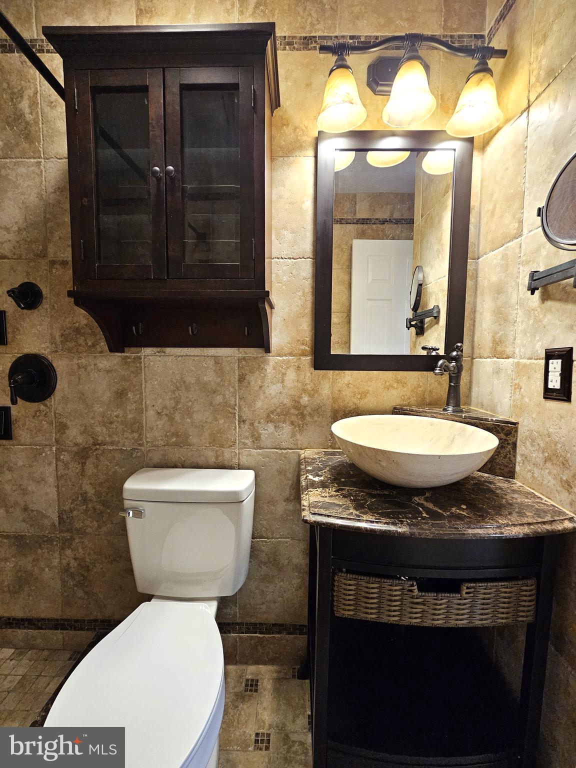 SNOWDEN RIDGE - Residential Lease