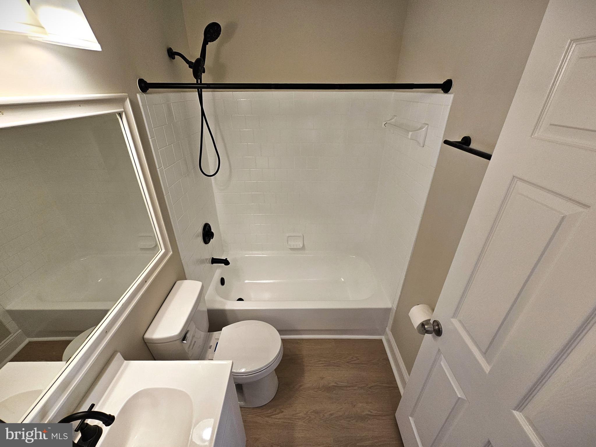 SNOWDEN RIDGE - Residential Lease