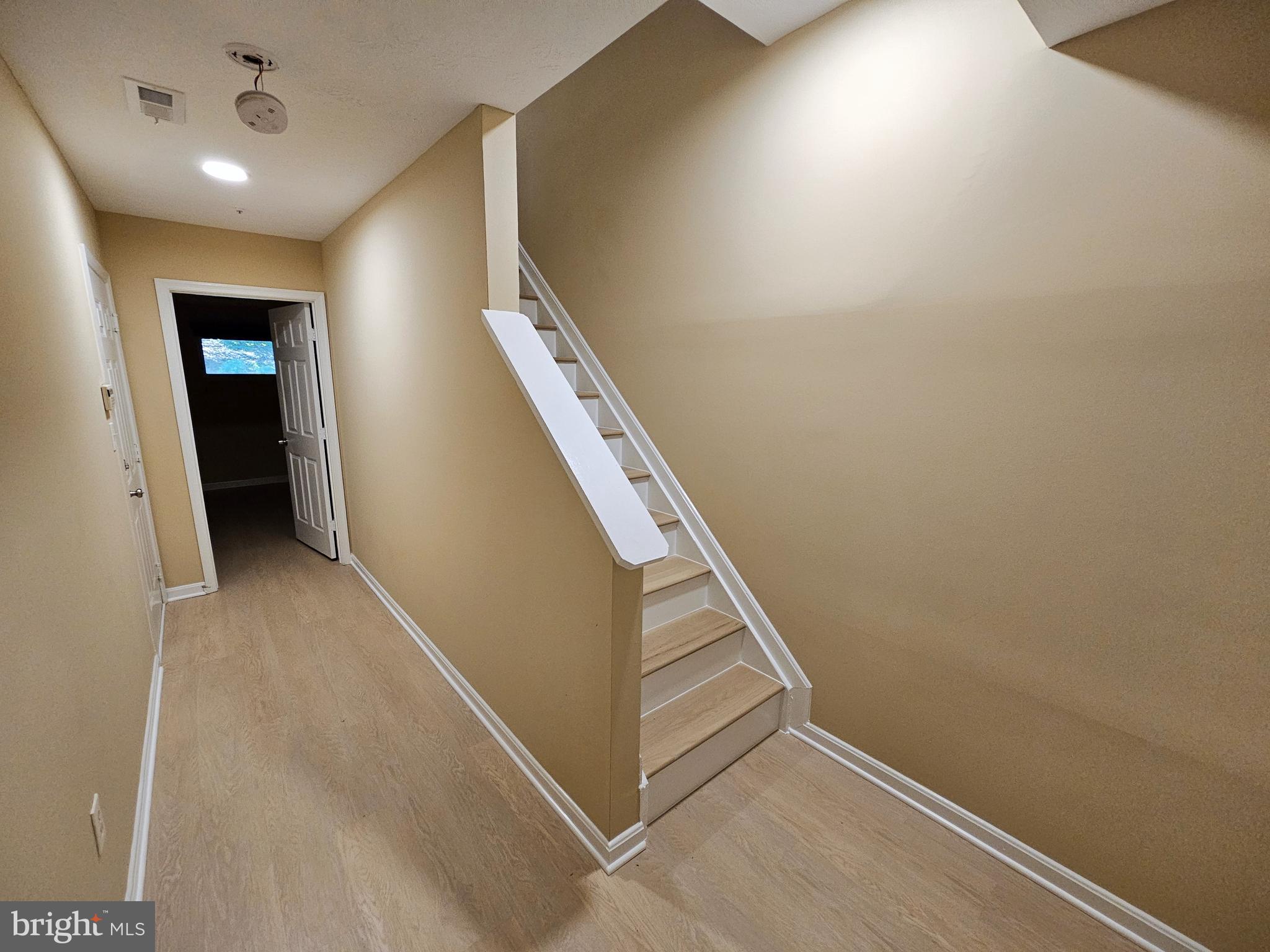 SNOWDEN RIDGE - Residential Lease