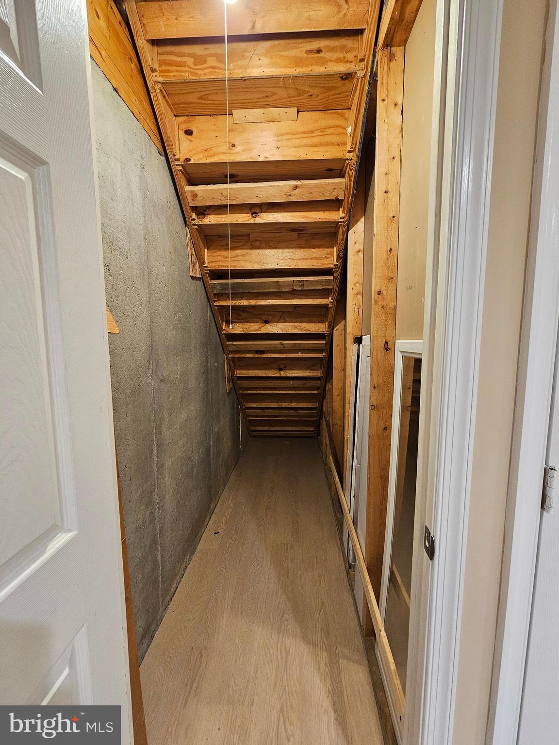 SNOWDEN RIDGE - Residential Lease