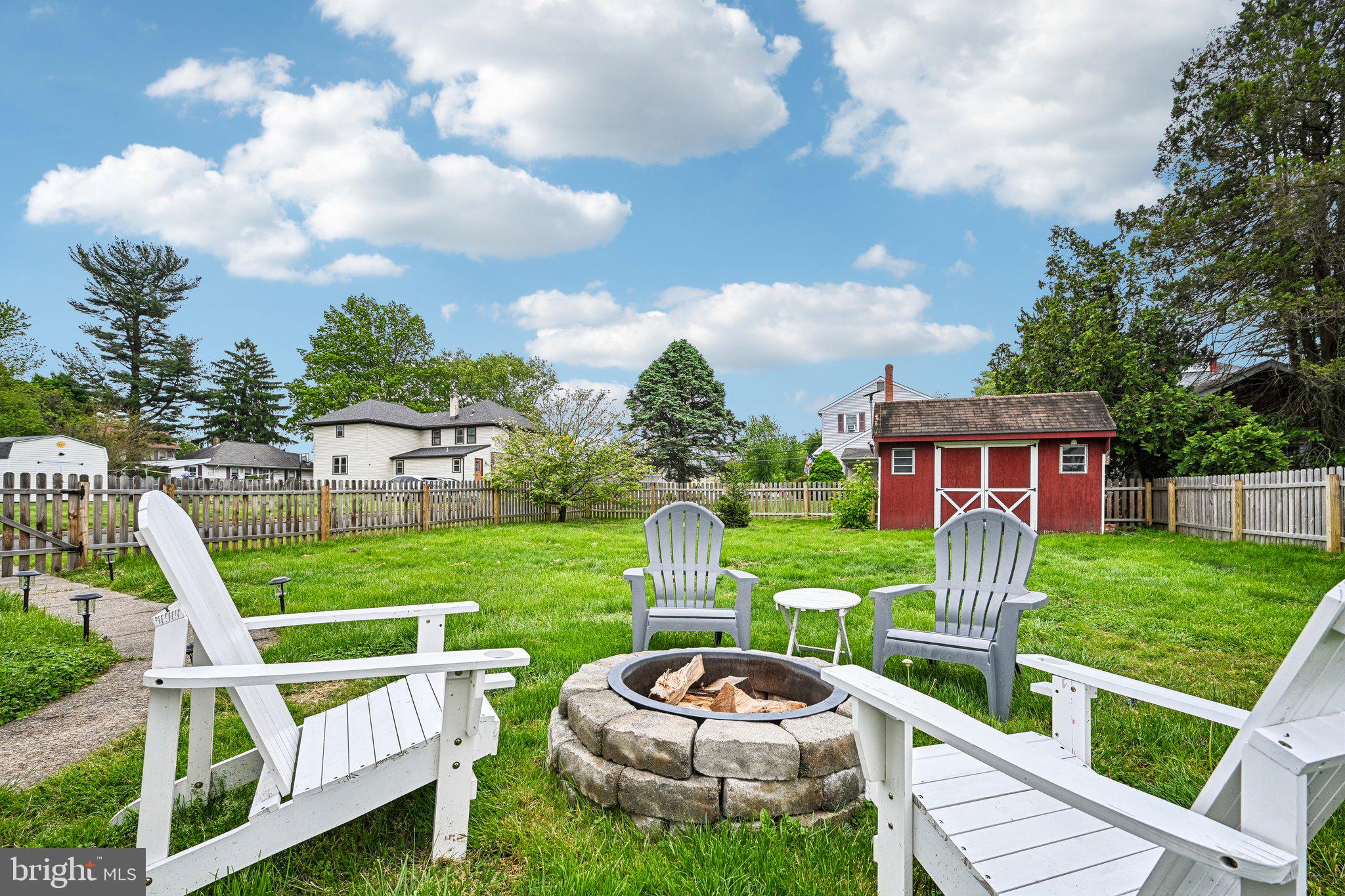 WILLOW GROVE - Residential