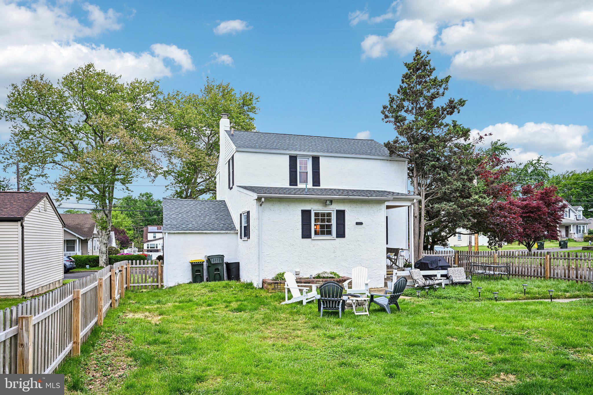 WILLOW GROVE - Residential