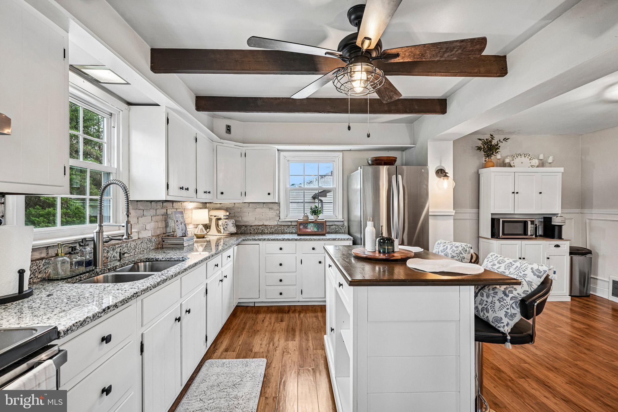 WILLOW GROVE - Residential
