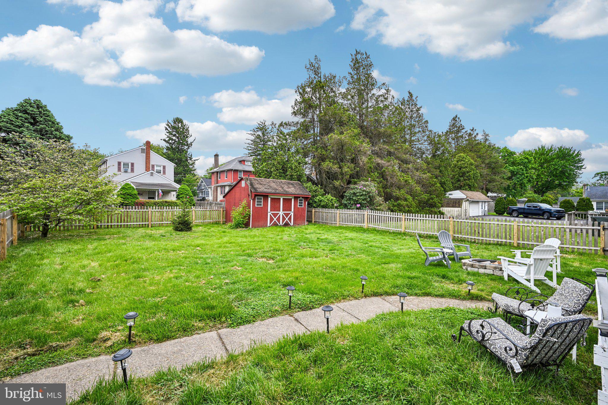 WILLOW GROVE - Residential
