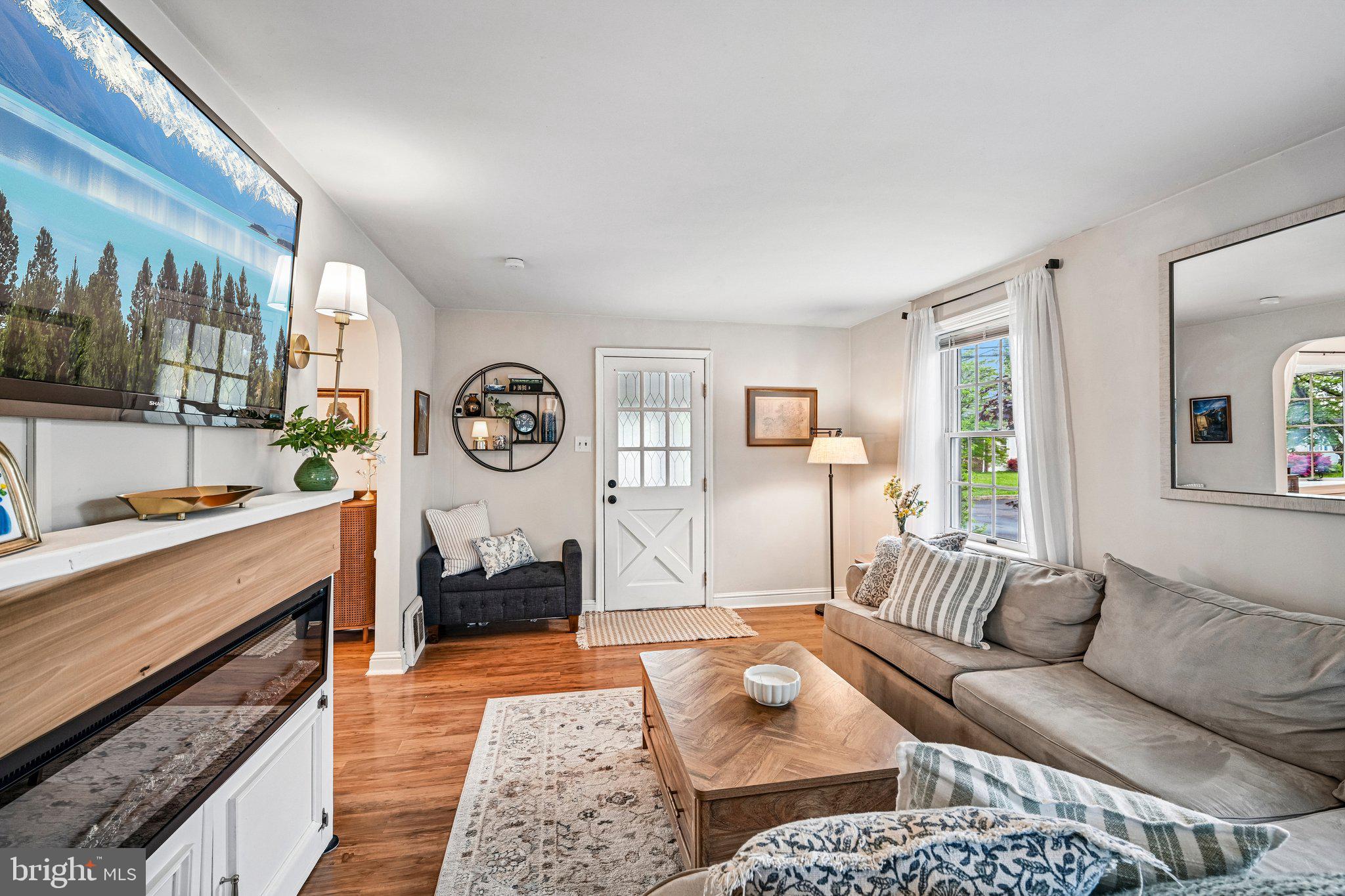 WILLOW GROVE - Residential