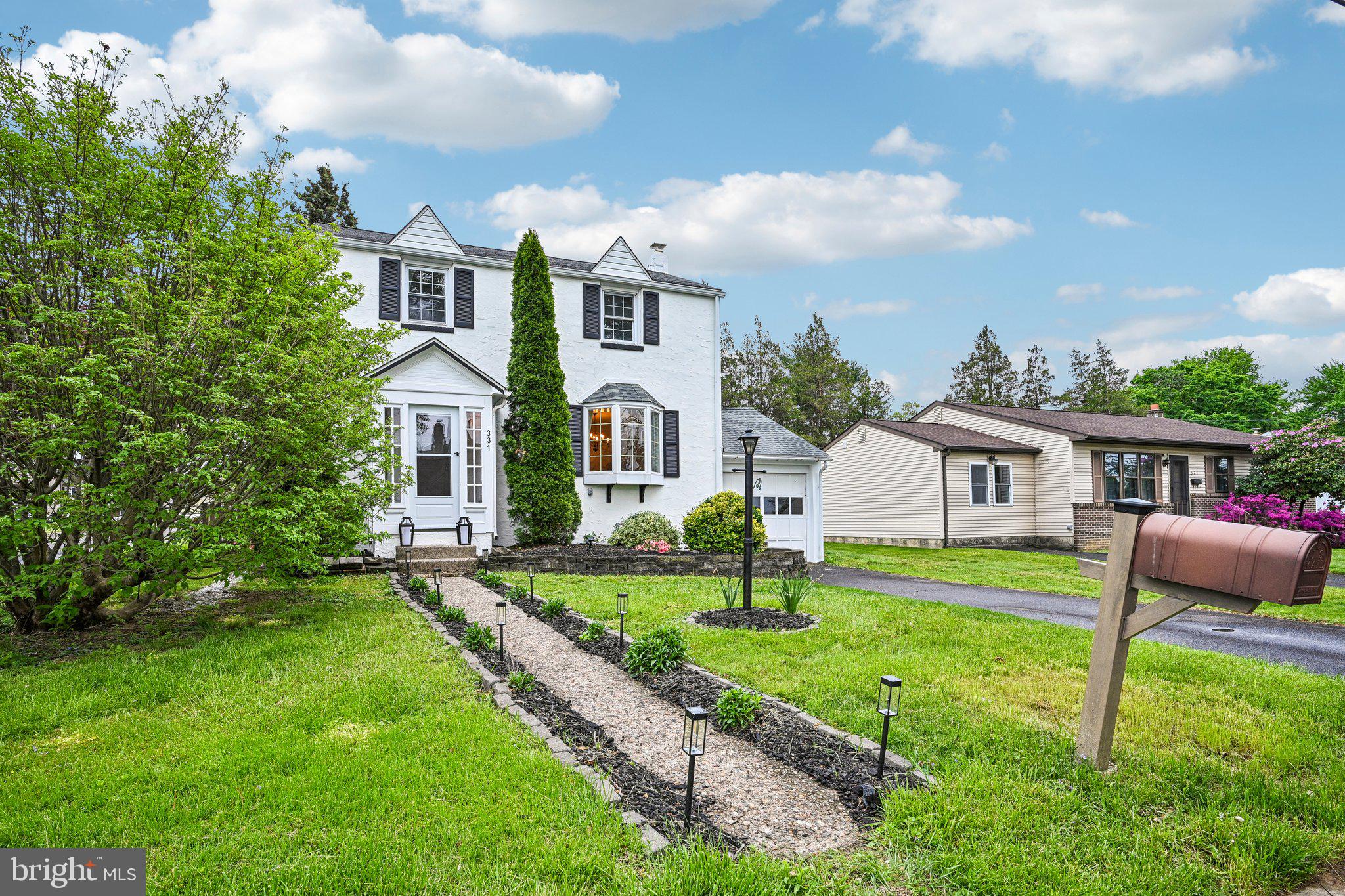 WILLOW GROVE - Residential