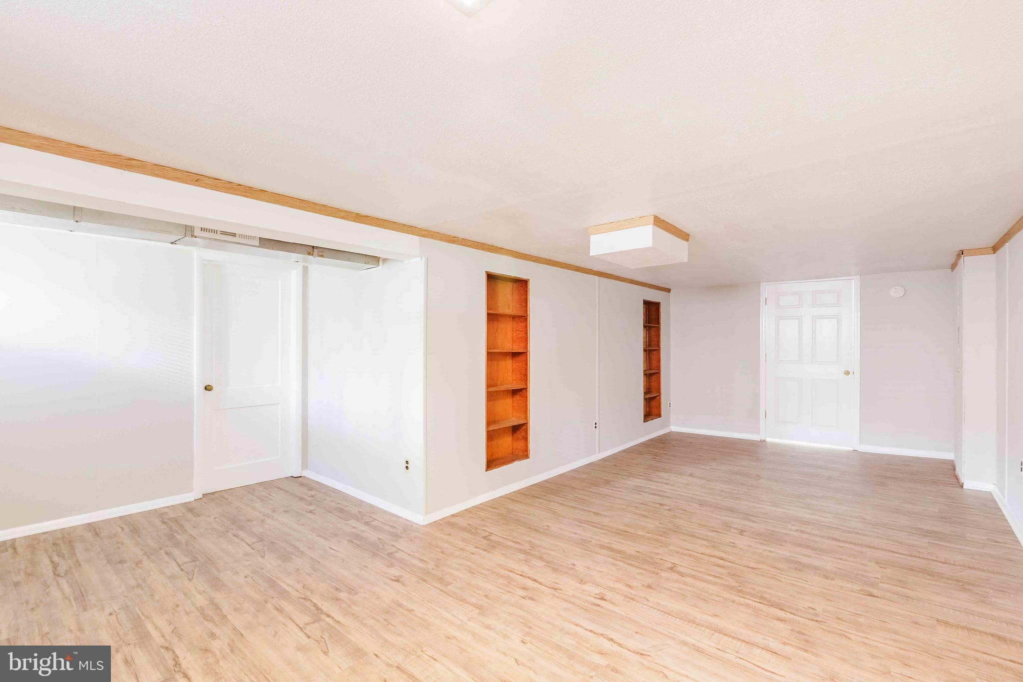 LOCUST SPRINGS - Residential