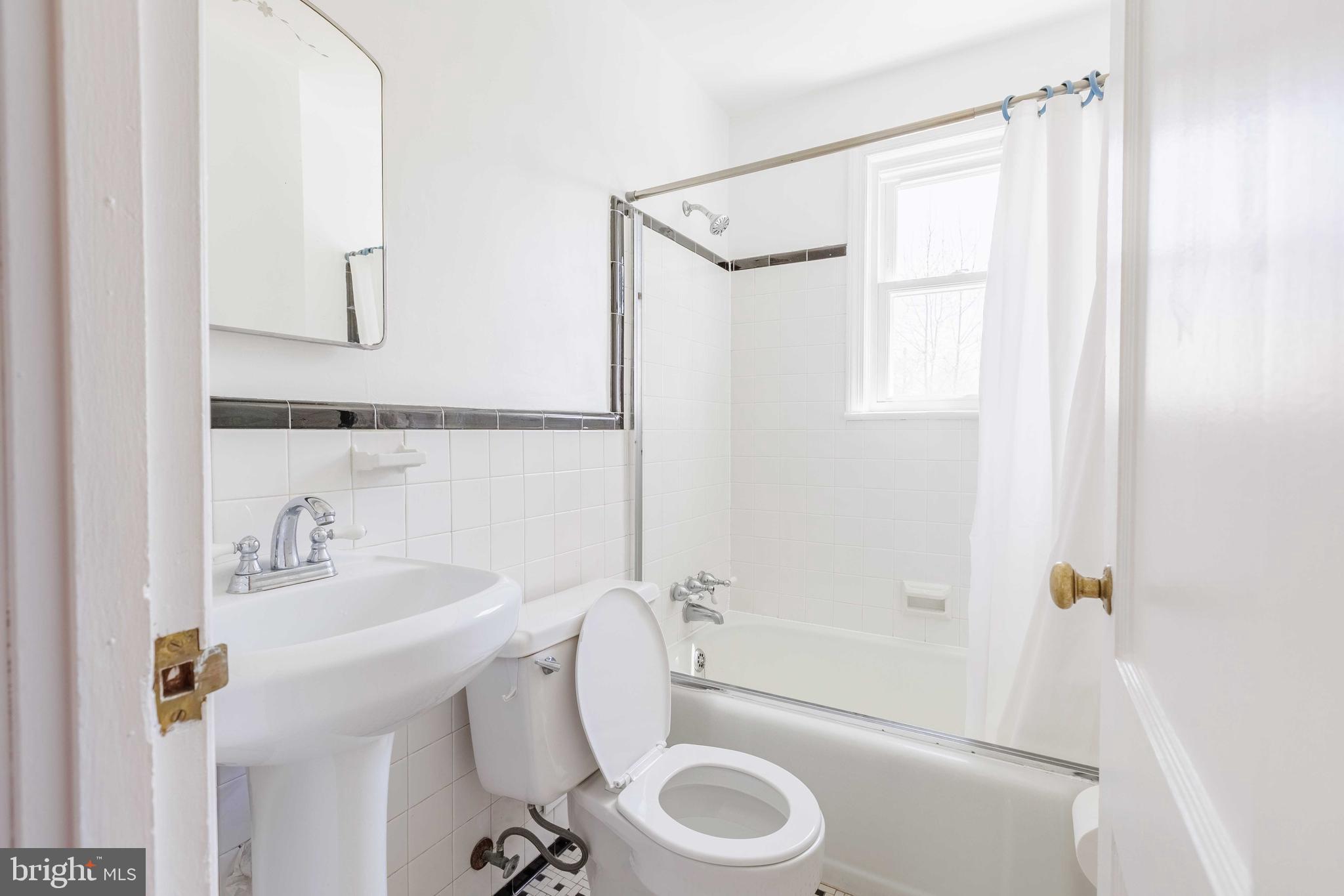 LOCUST SPRINGS - Residential