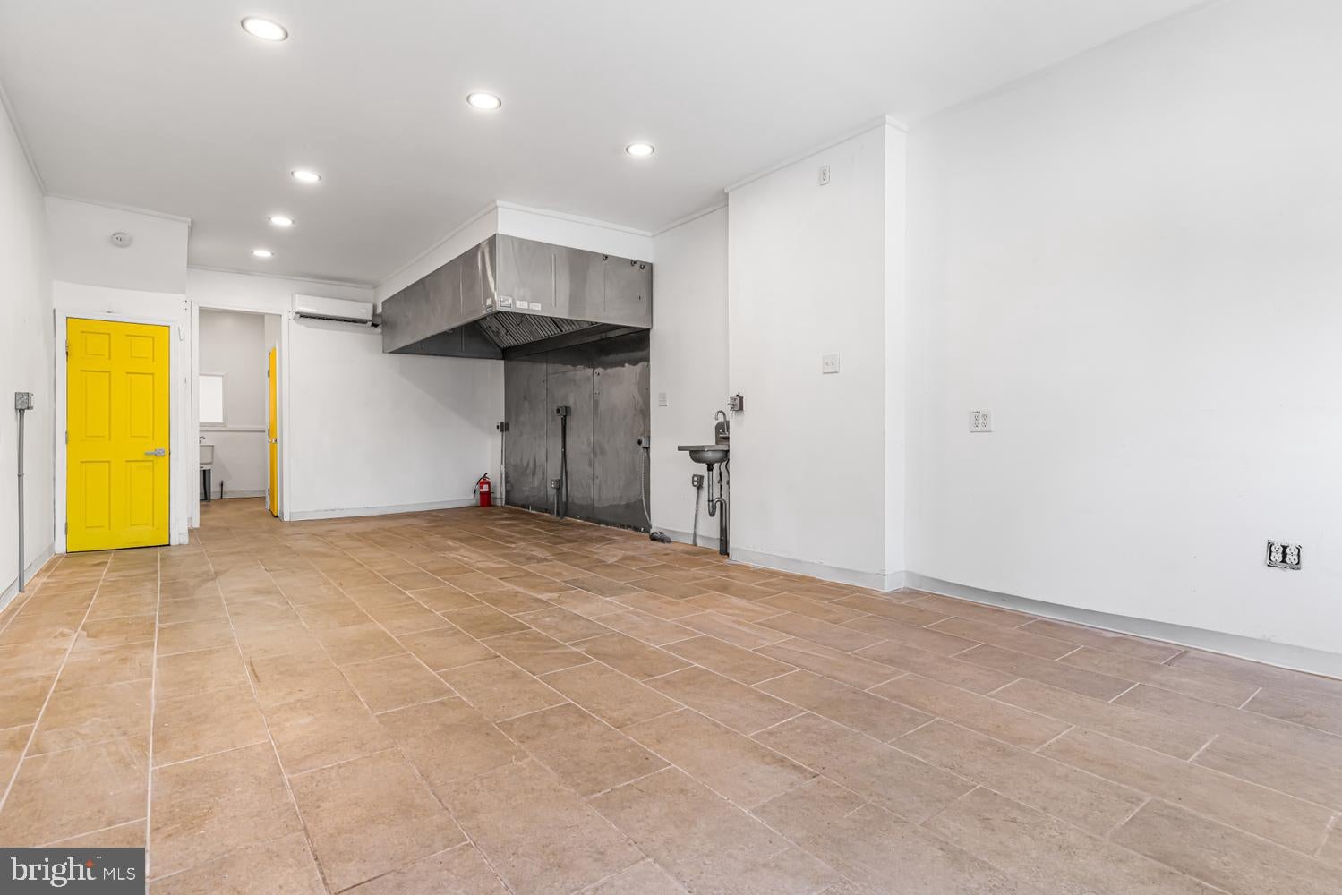 528 S 60TH STREET