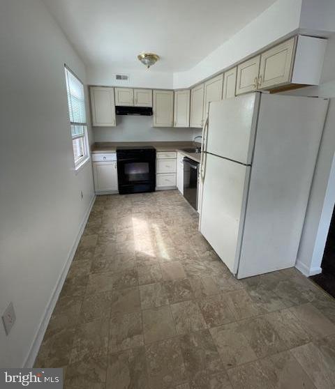 802 WINDING WAY