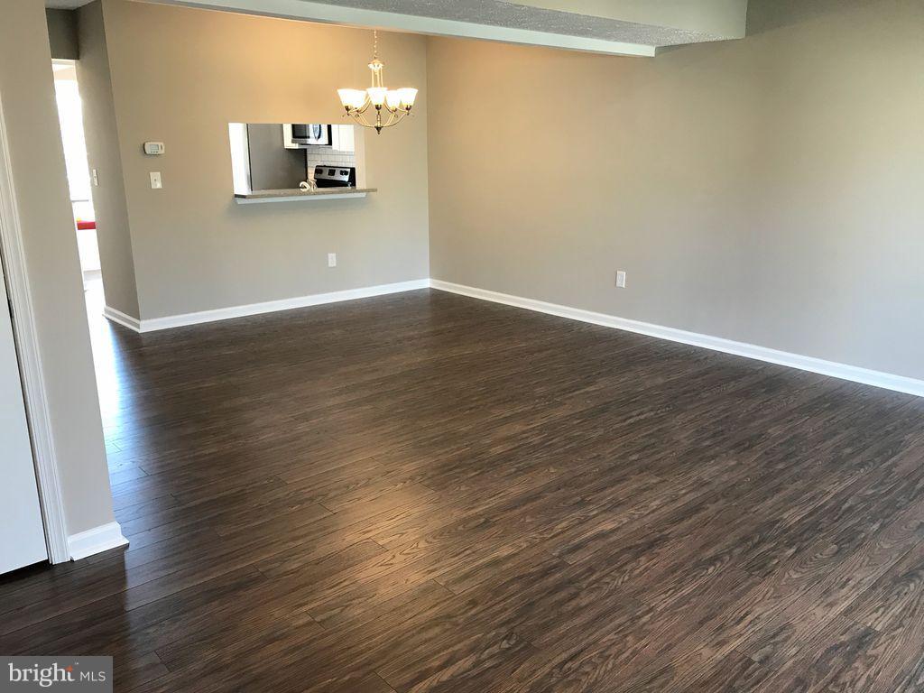 RIVERSIDE - Residential