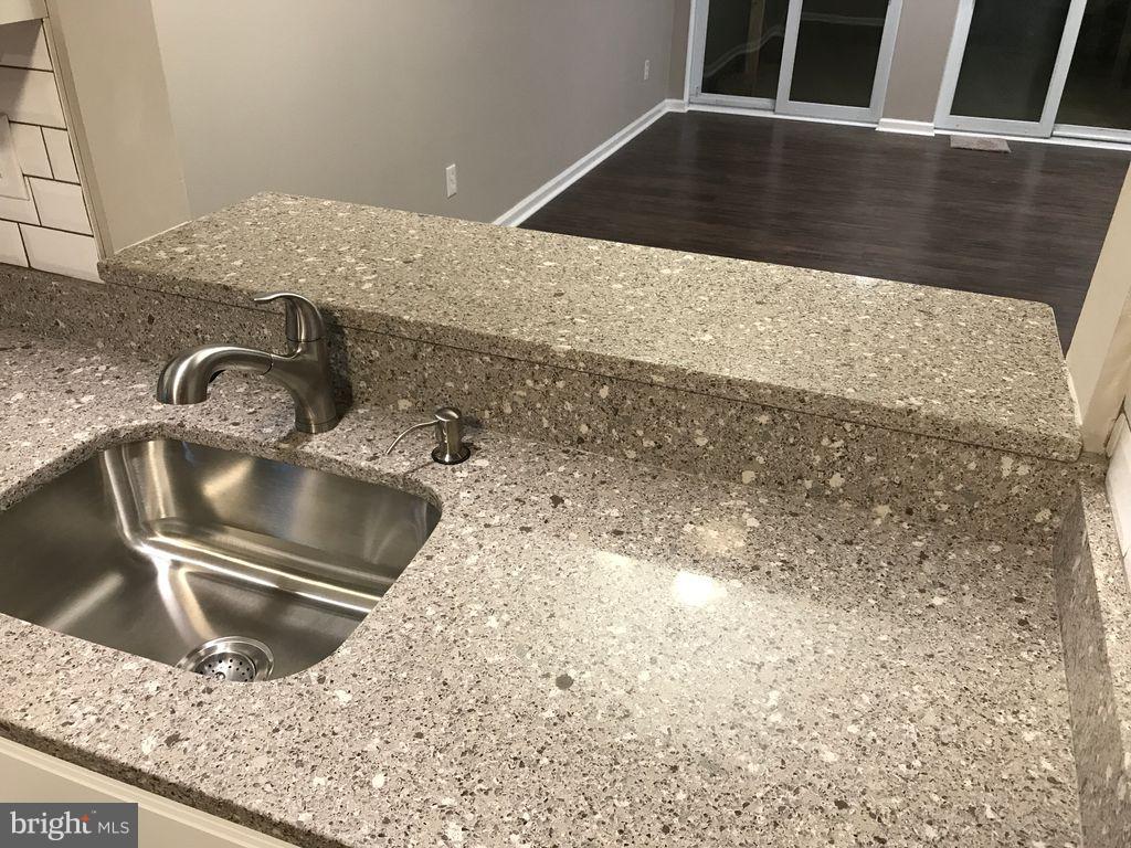 RIVERSIDE - Residential