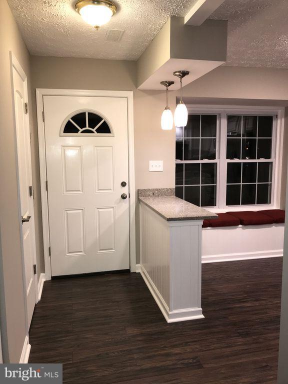 RIVERSIDE - Residential