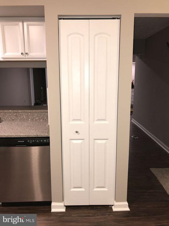 RIVERSIDE - Residential