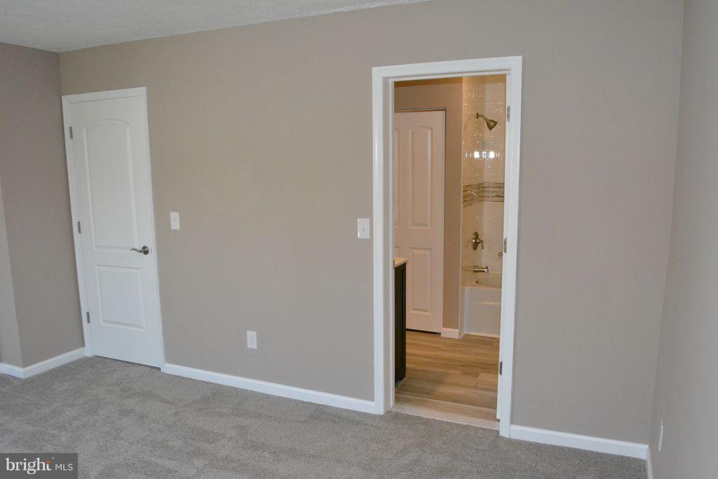 RIVERSIDE - Residential