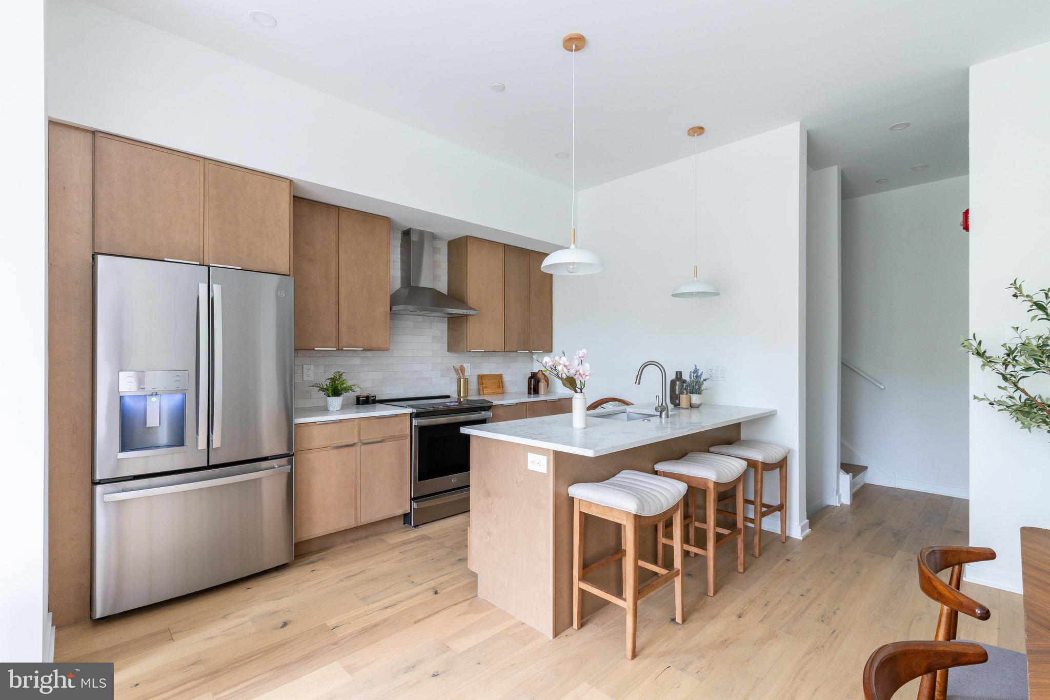 FAIRMOUNT - Residential