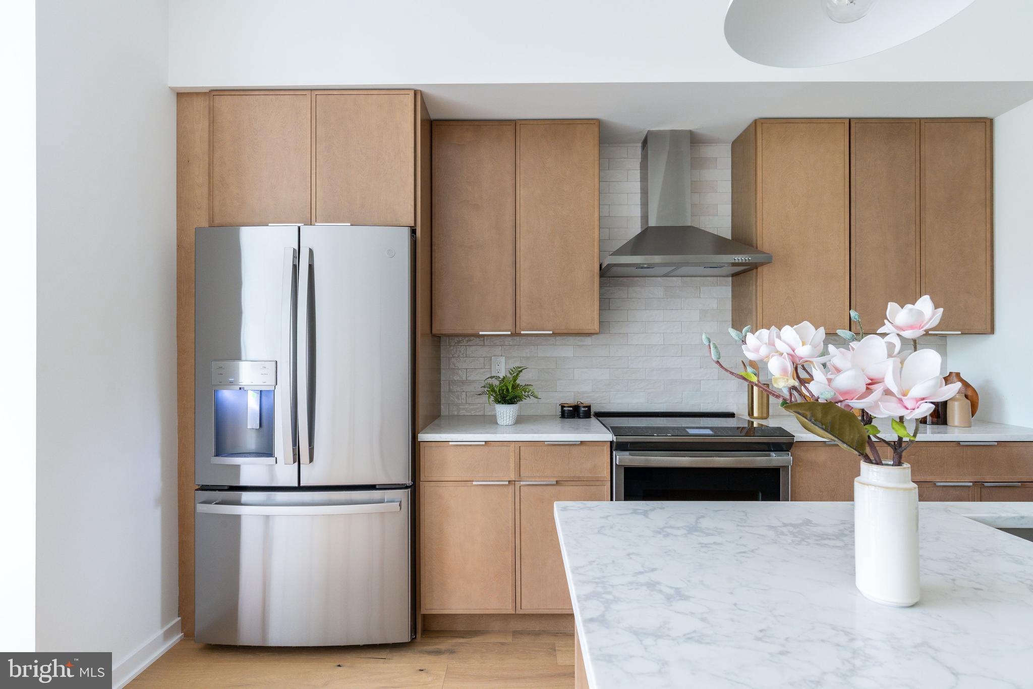 FAIRMOUNT - Residential