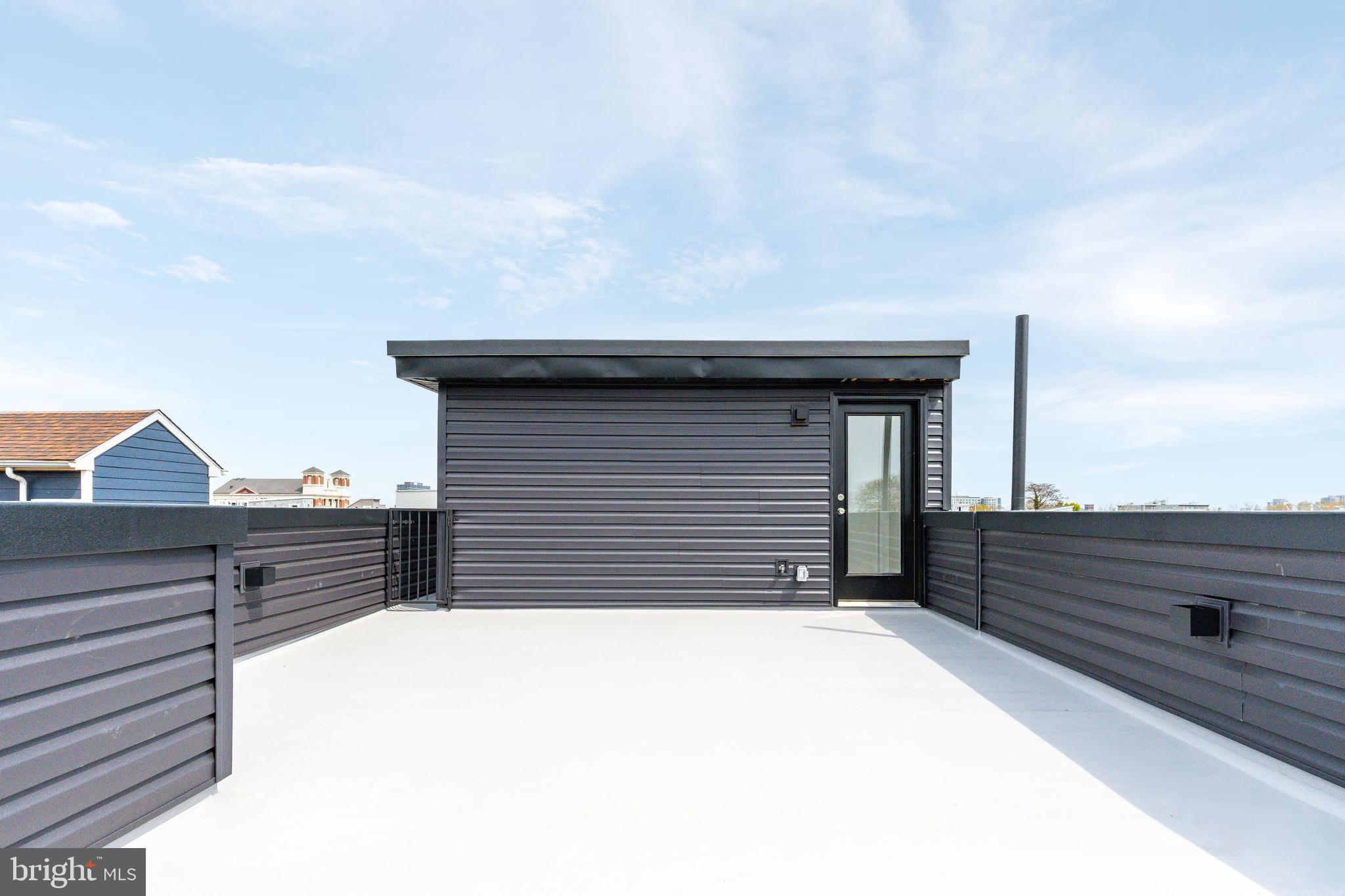 FAIRMOUNT - Residential