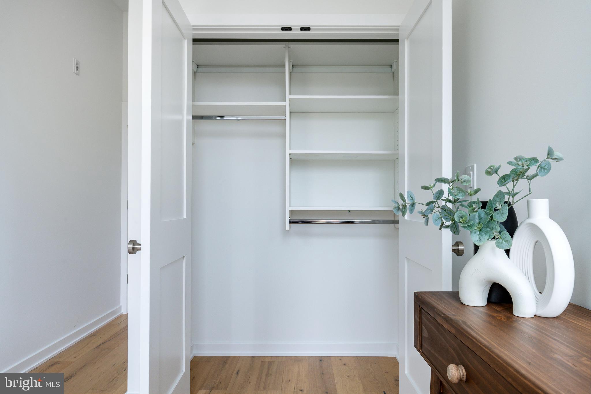 FAIRMOUNT - Residential