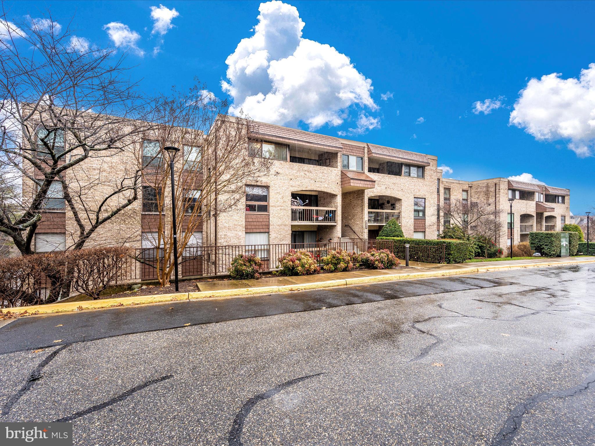 HYDE PARK - Residential