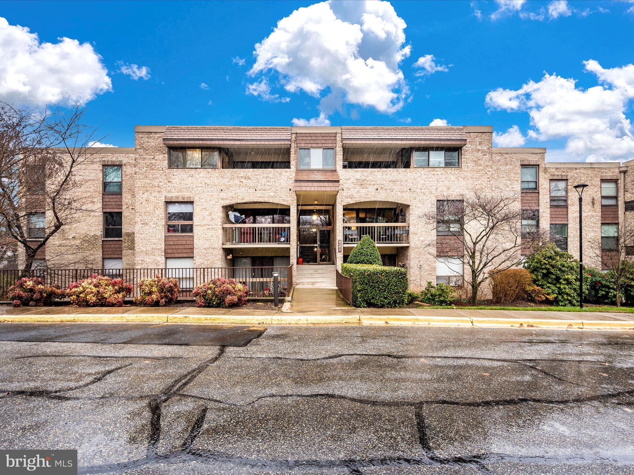 HYDE PARK - Residential