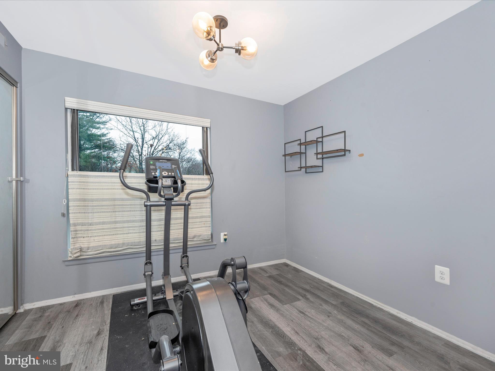 HYDE PARK - Residential