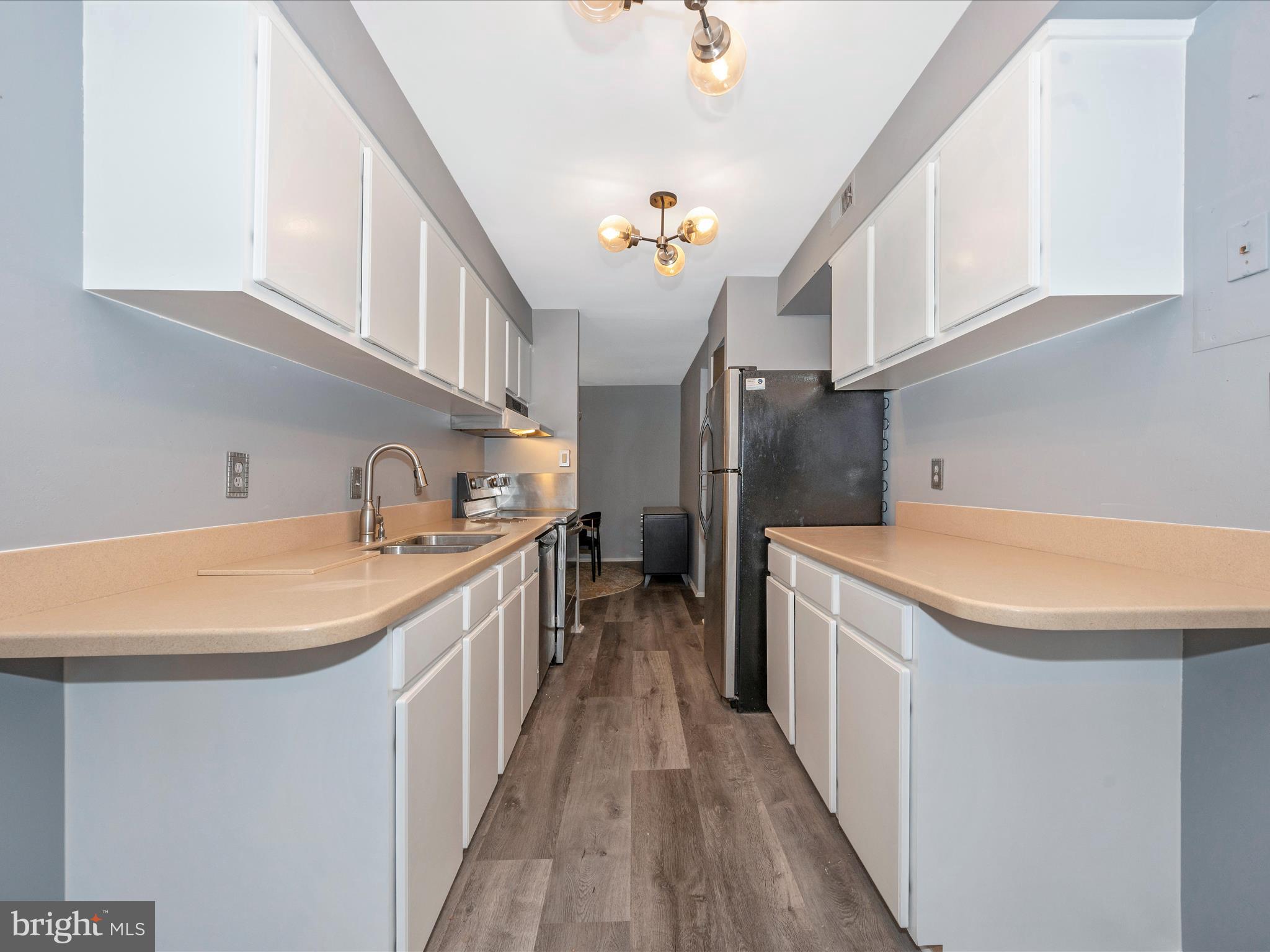 HYDE PARK - Residential