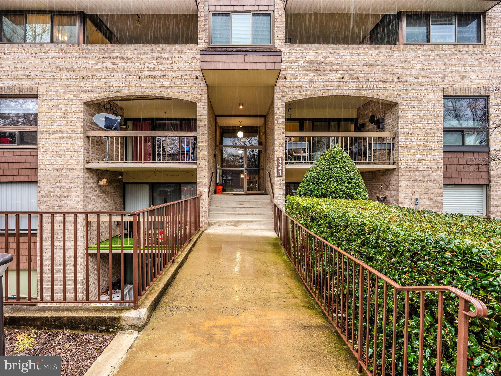 HYDE PARK - Residential