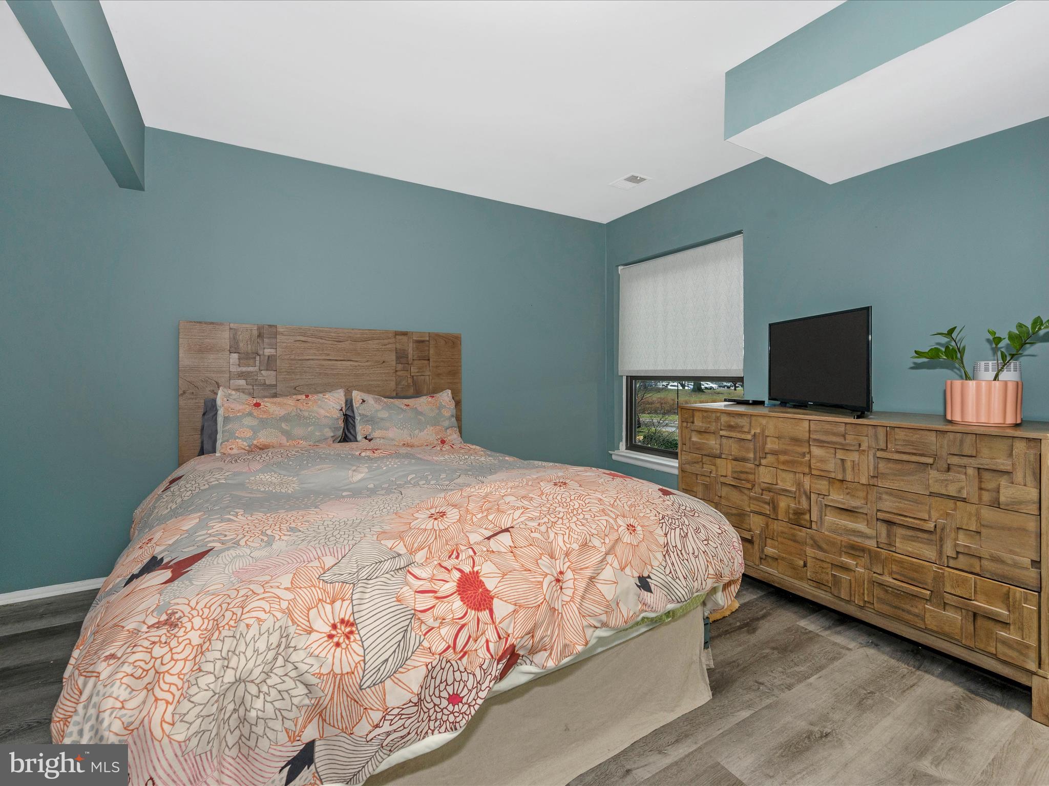 HYDE PARK - Residential