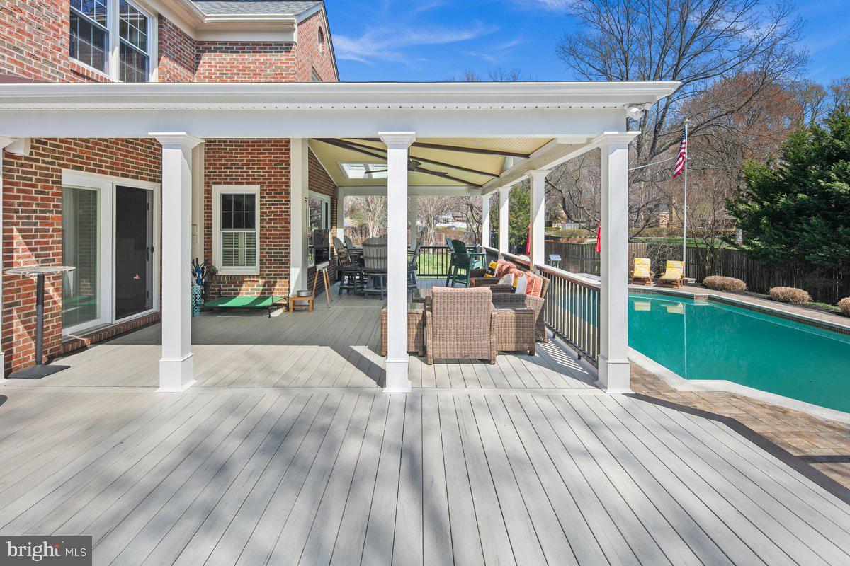 MT VERNON ON THE POTOMAC - Residential