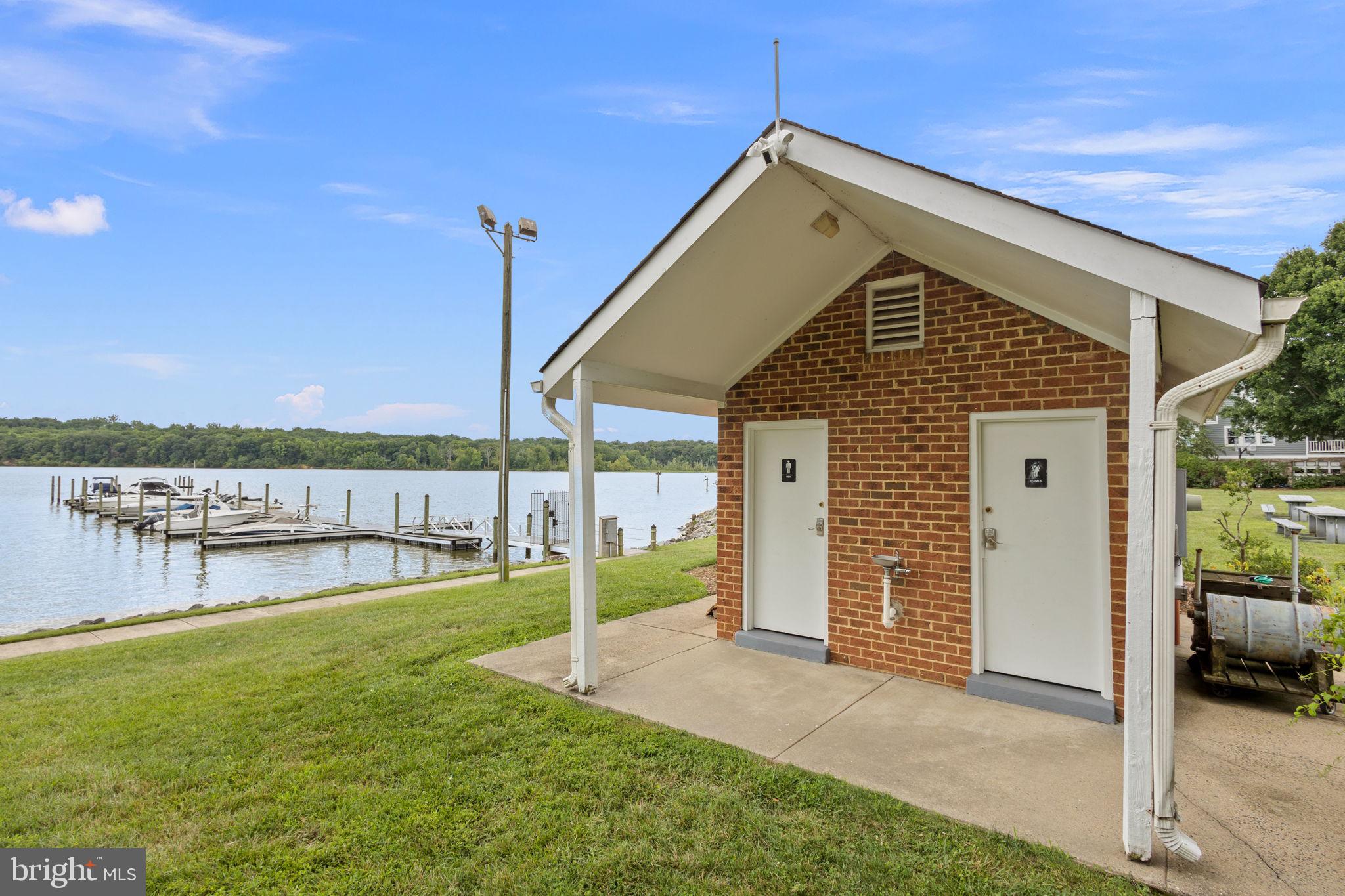 MT VERNON ON THE POTOMAC - Residential