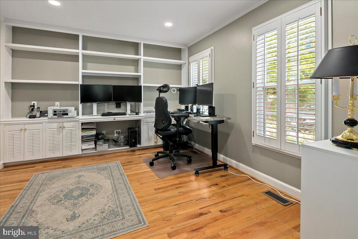 MT VERNON ON THE POTOMAC - Residential