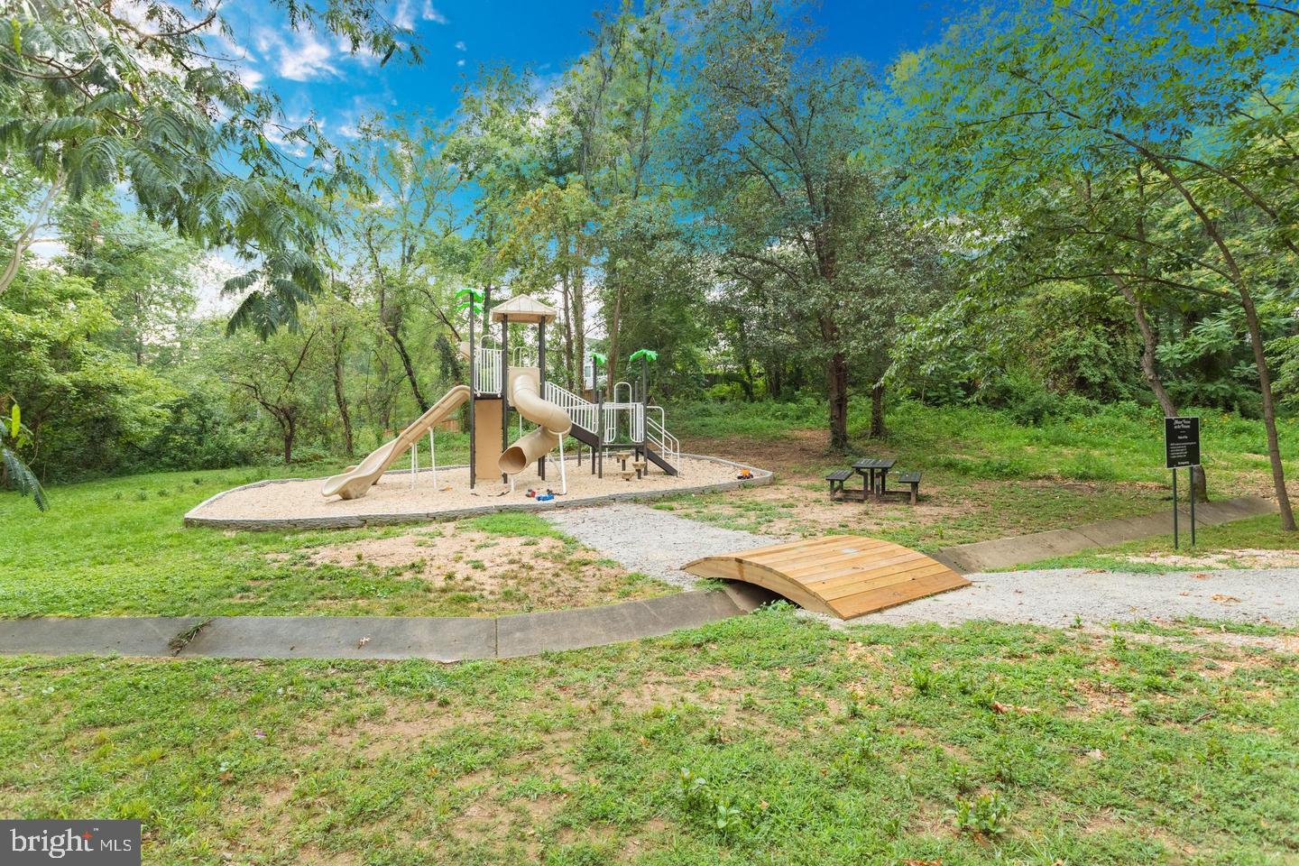 MT VERNON ON THE POTOMAC - Residential