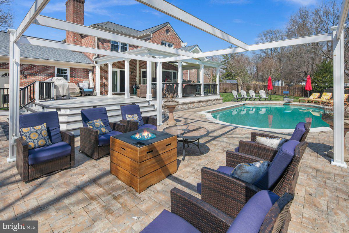 MT VERNON ON THE POTOMAC - Residential