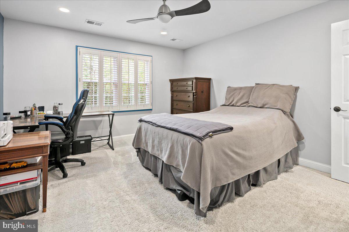 MT VERNON ON THE POTOMAC - Residential