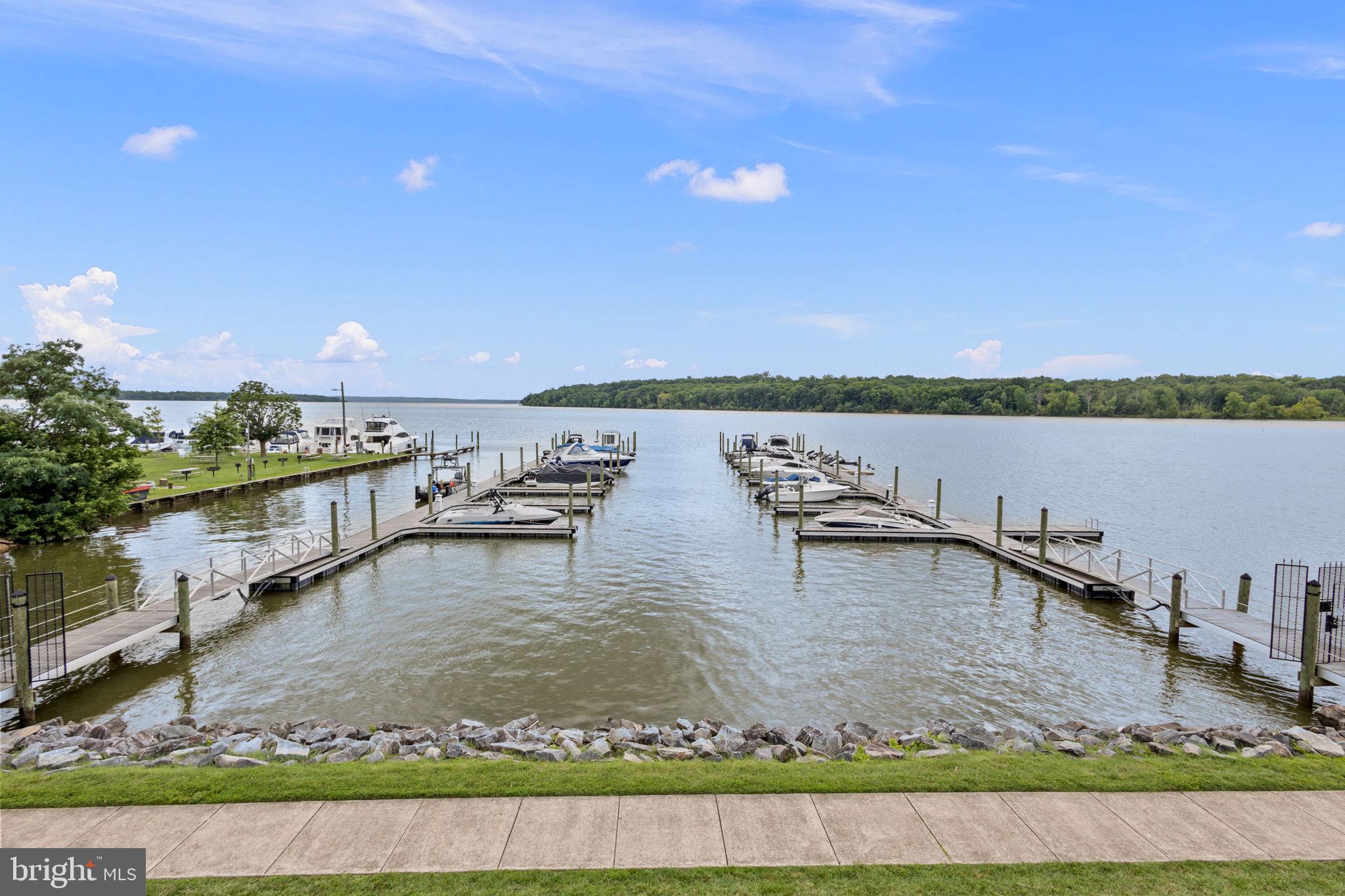 MT VERNON ON THE POTOMAC - Residential
