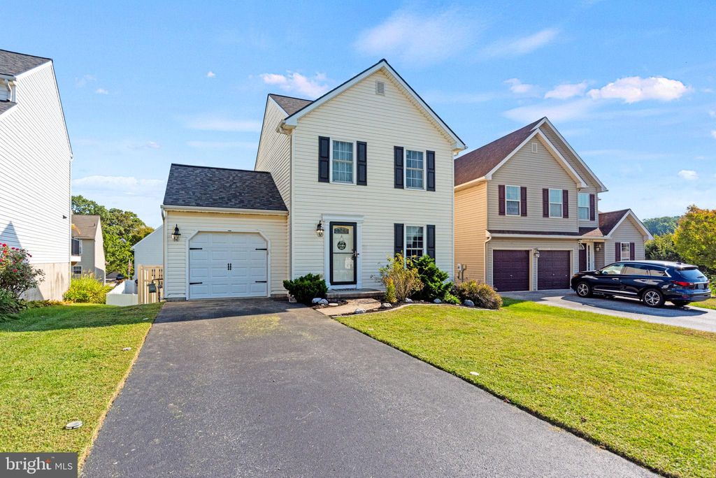 Photo of 325 Stabley Lane, WINDSOR, PA 17366 (MLS # PAYK2090022)
