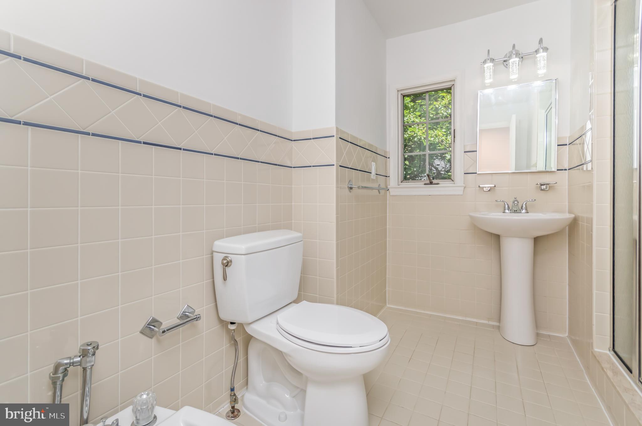 BEVERLY HILLS - Residential