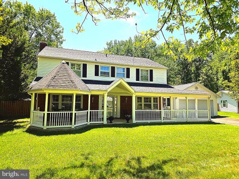 Homes For Sale - 13042 Maple View Lane<br/> FAIRFAX, VA 22033