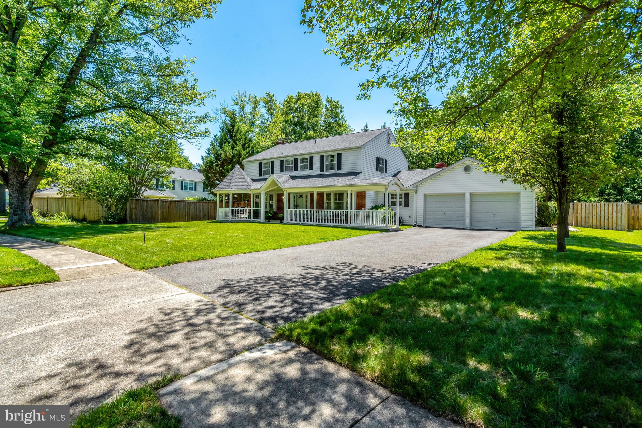 13042 MAPLE VIEW LANE