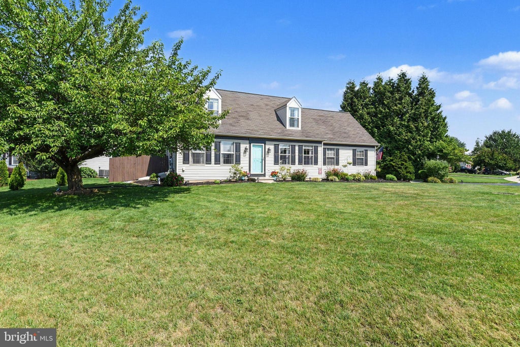 Photo of 3103 Jodi Lane, DOVER, PA 17315 (MLS # PAYK2107358)