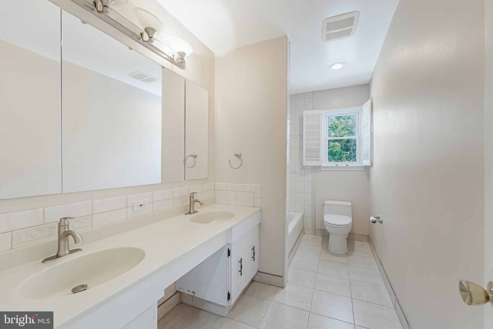 BEDFORDSHIRE - Residential