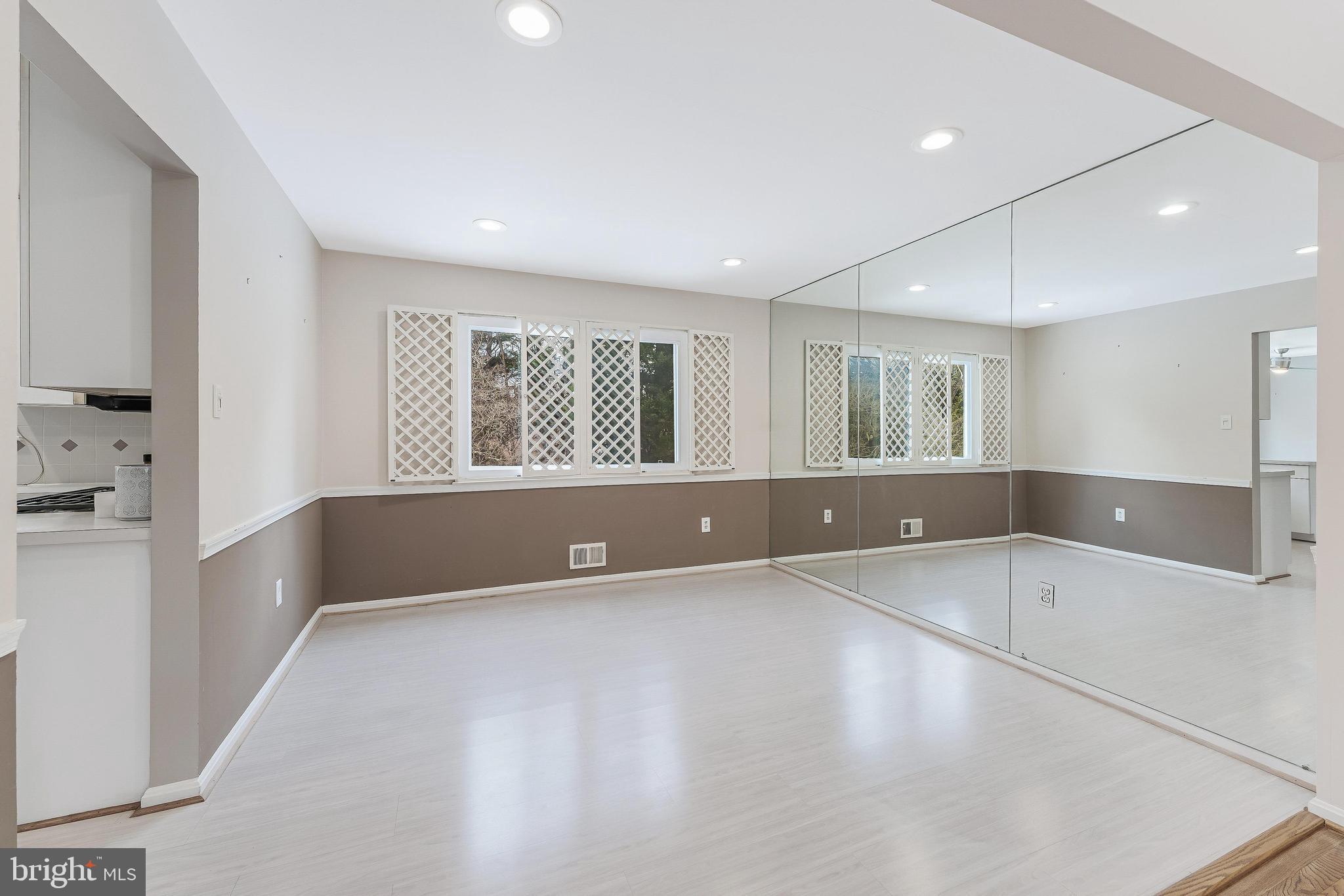 BEDFORDSHIRE - Residential