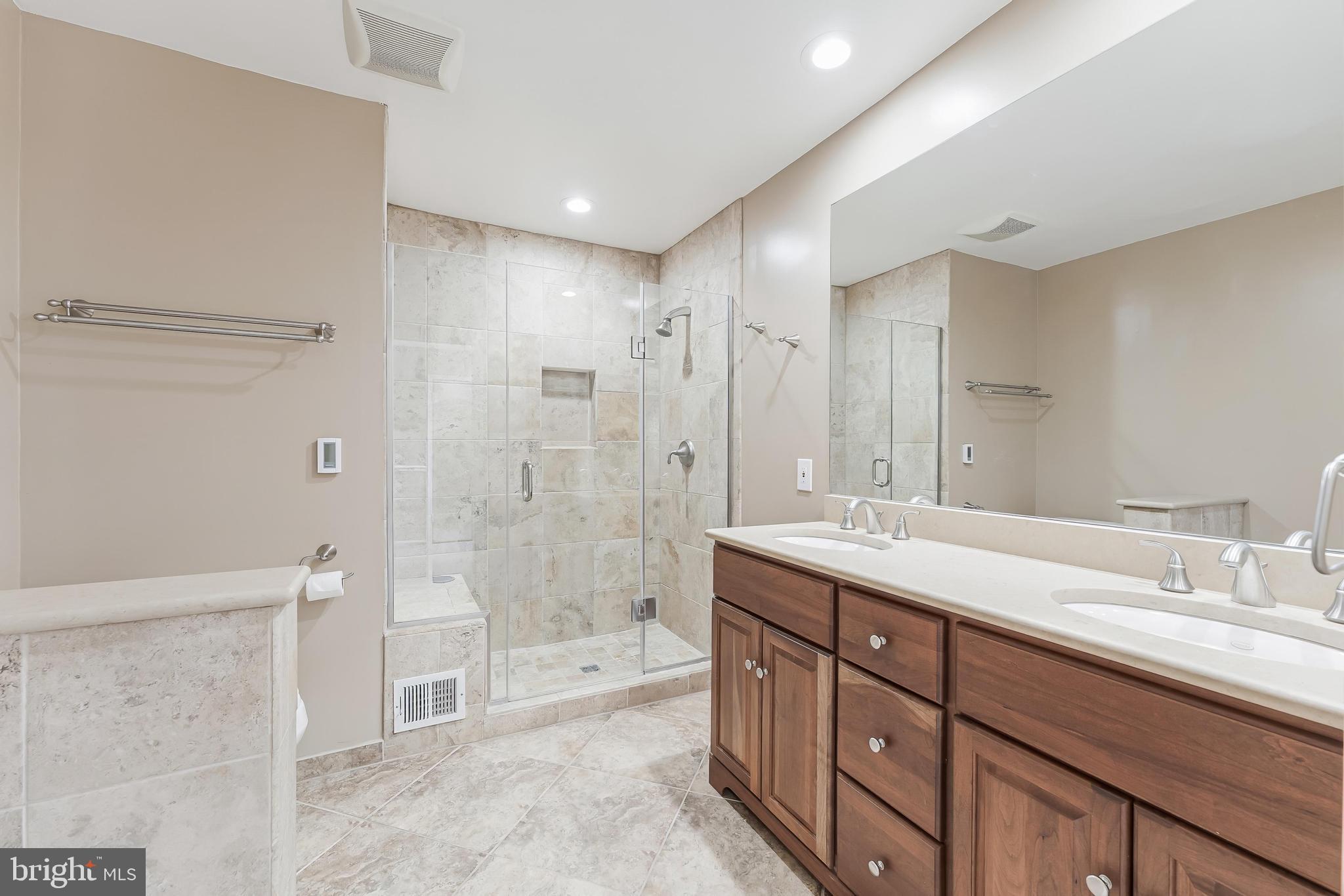 BEDFORDSHIRE - Residential