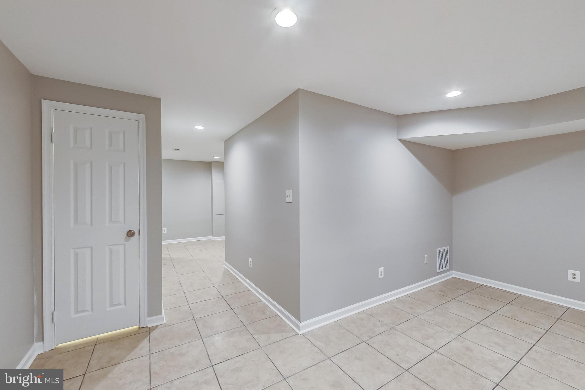 WOODSTONE - Residential