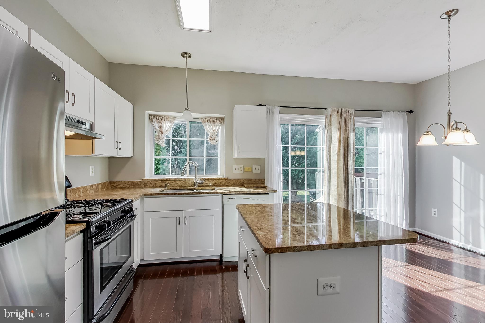 WOODSTONE - Residential