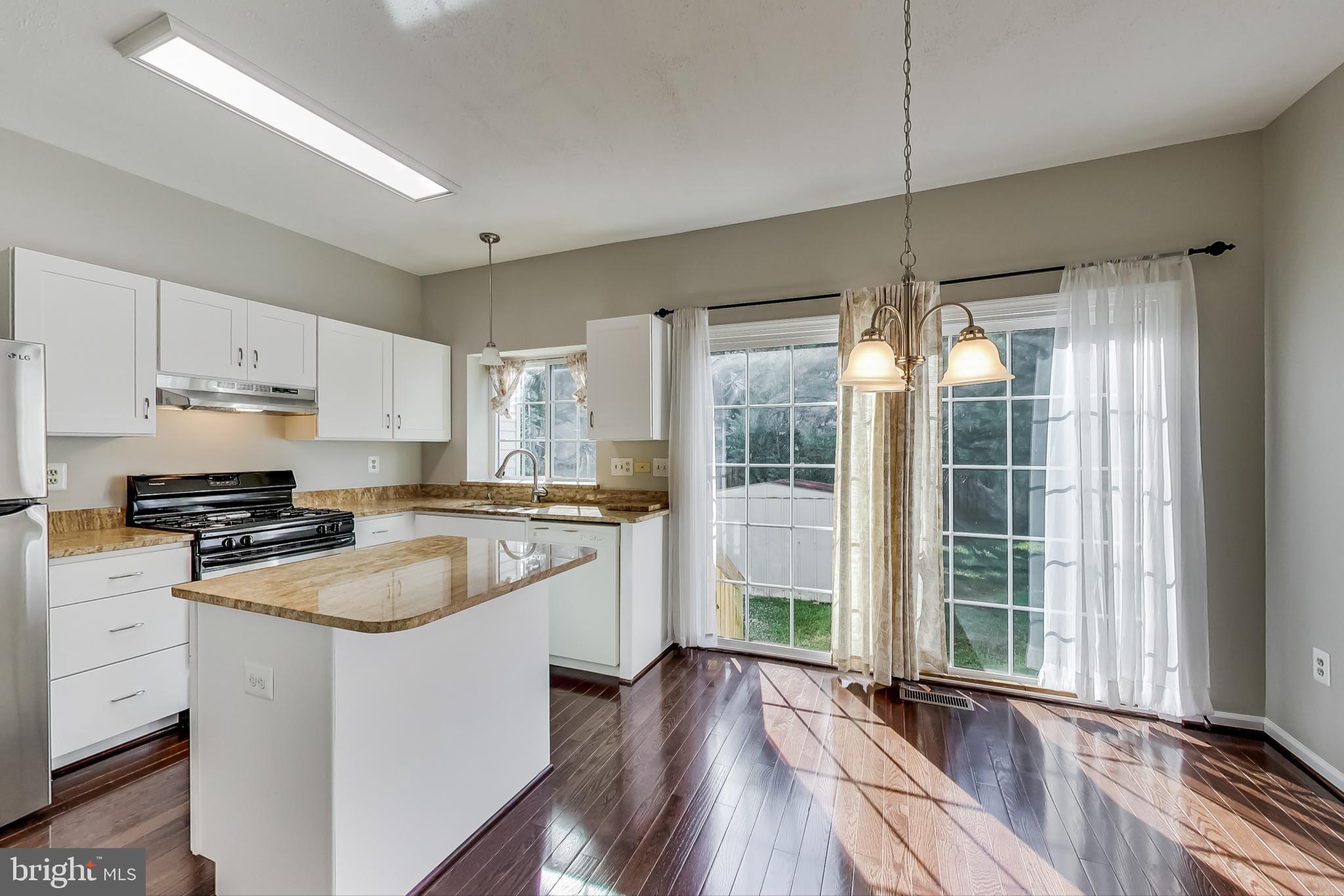 WOODSTONE - Residential