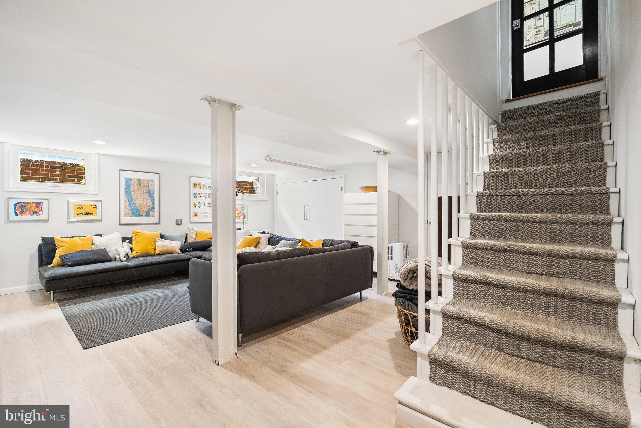 CHEVY CHASE - Residential