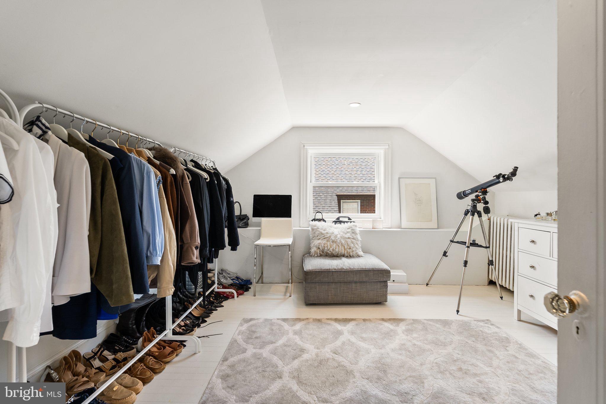 CHEVY CHASE - Residential