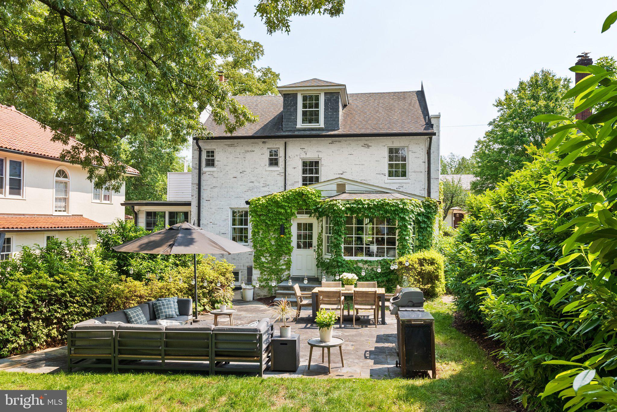 CHEVY CHASE - Residential